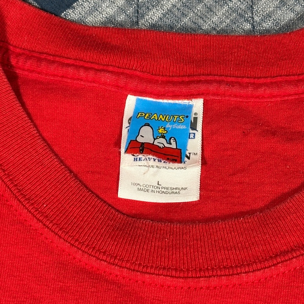 Vintage T-Shirt Peanuts Mens L Red Snoopy Woodstock Christmas Graphic Excellent - Picture 3 of 4